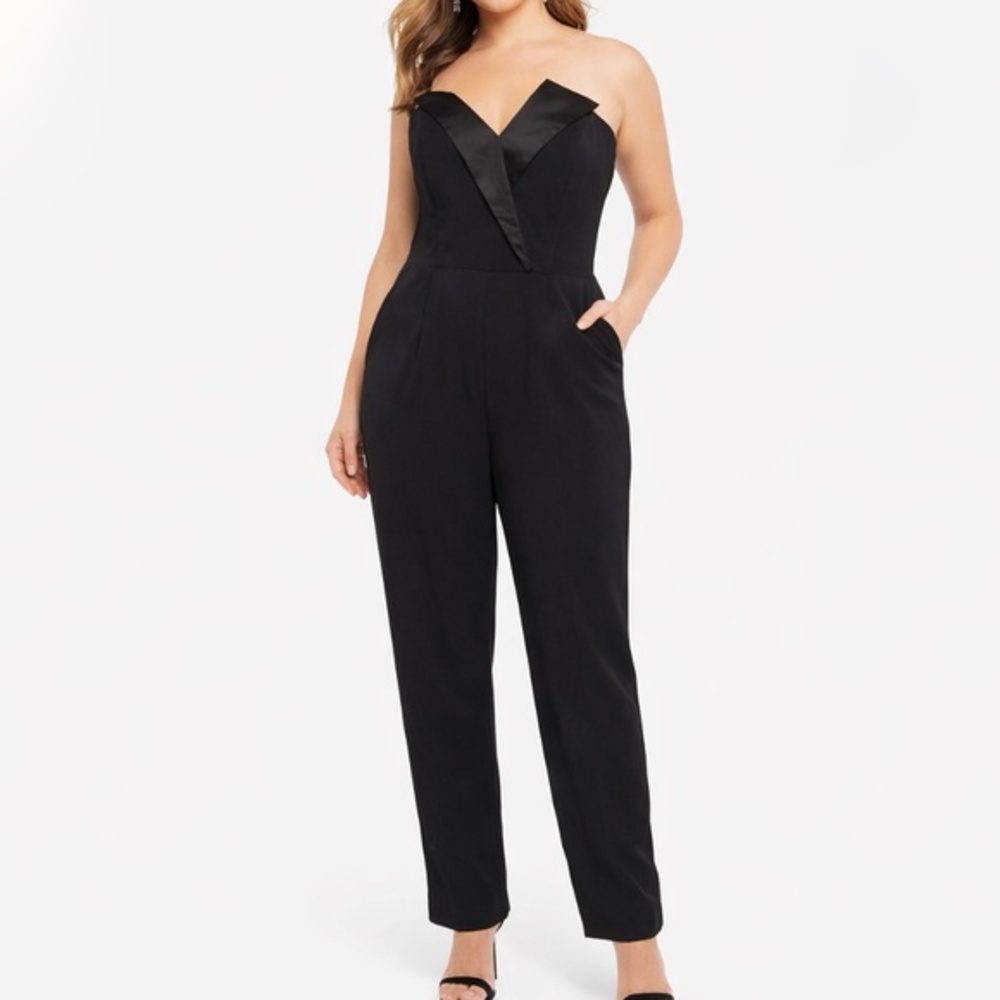 Betsy & Adam - Strapless Tuxedo Lapel Jumpsuit